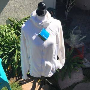 🌸 Colombia New with tags fuzzy warm zip up